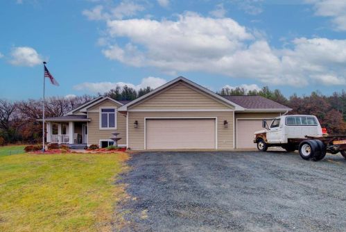 2373 84th Ave, East Farmington, WI 54020-4358