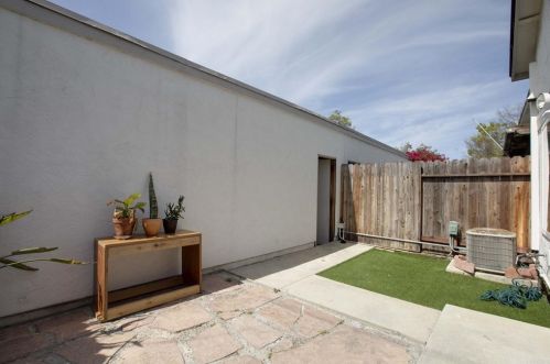 3682 Cliff Way, Oceanside CA  92056-4703 exterior