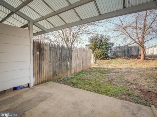 20 Coventry Ct, Fredericksburg VA  22405-2759 exterior