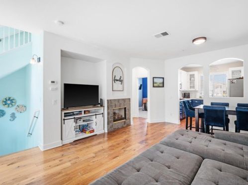 6282 Via Trato, Carlsbad CA  92009-6084 exterior