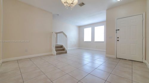 3976 157th Ave, Hollywood, FL 33027-4827