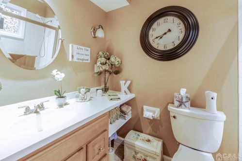 31 Portsmouth Dr, Old Bridge NJ  08857-3116 exterior