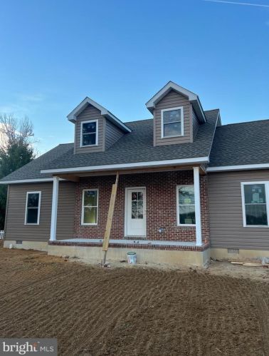 2204 Forrest Ave, Dover, DE 19904-5307