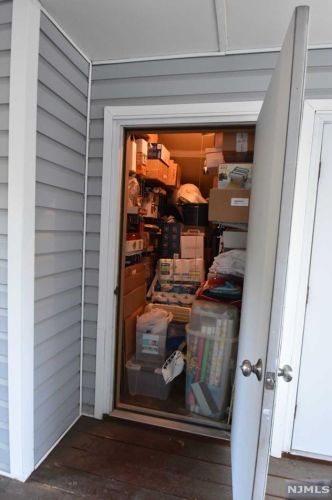 166 Stonyridge Dr, Lincoln Park NJ  07035-2253 exterior