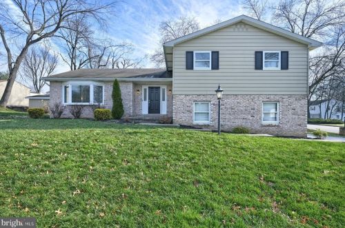 2233 Dover Rd, Harrisburg, PA 17112-1049