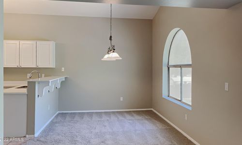 516 Meadows Dr, Chandler, AZ 85224-4339