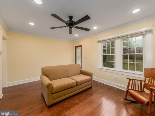 9204 Dahlgren Rd, Owens VA  22485-3508 exterior