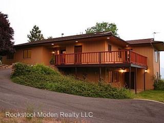 3944 Jana Dr, Klamath Falls, OR 97603-8934