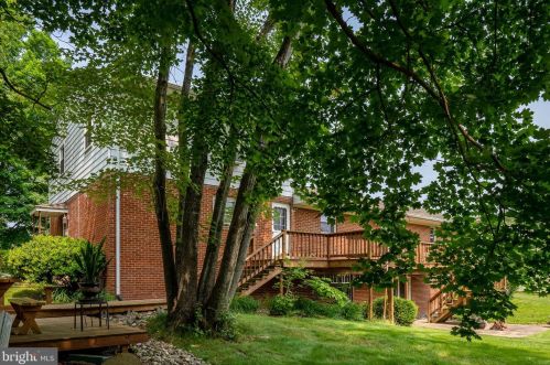 2409 Little River Rd, Haymarket VA  20169-1205 exterior