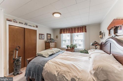 320 Delaware Ave, Lansdale PA 19446-3420 exterior