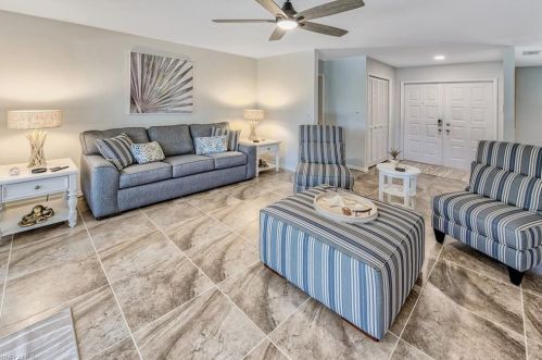 2216 Buckingham Ln, Naples FL  34112-5415 exterior