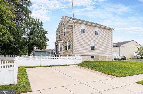 317 Guest Ave, Swedesboro NJ  08085-1011 exterior