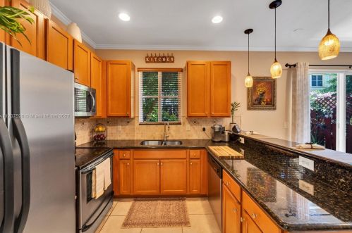 9027 18 St, Hollywood FL 33028-2501 exterior