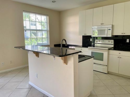 4362 Legacy Ct, Delray Beach FL  33445-3811 exterior