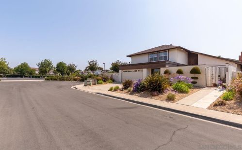 4769 Printwood Ct, San Diego, CA 92117-3343