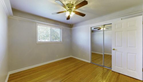 420 Sherwood Dr, Gilroy CA  95020-4221 exterior