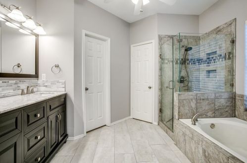 4513 Prescott Cir, Lewisville TX  75028-2029 exterior