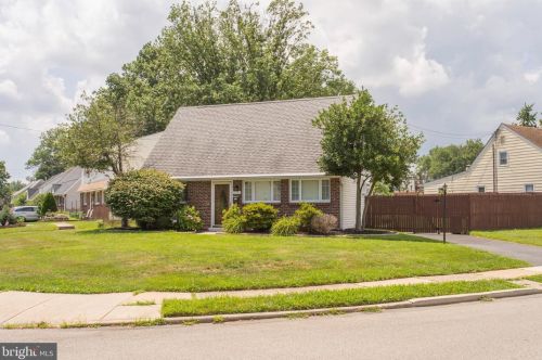 2641 Armstrong Ave, Holmes, PA 19043-1003