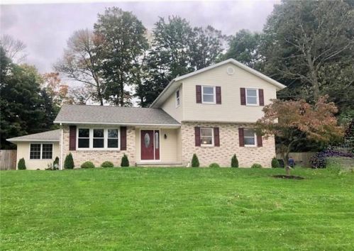 5247 50th St, Fairview, PA 16415-2341