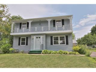 2480 Churchill St, Saint Paul, MN 55113-3344