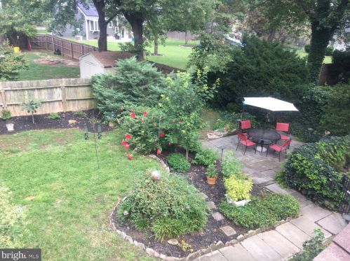 109 Parry Rd, Riverton NJ  08077-3883 exterior