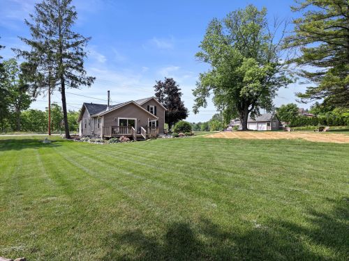 3722 Cedar Creek Rd, West Bend WI  53095-8759 exterior