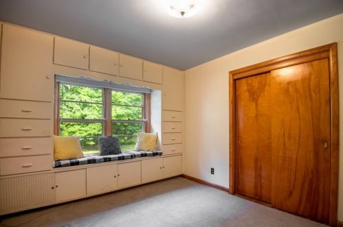 856 Sugar Hollow Rd, Hermitage PA  16148-2414 exterior