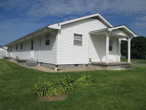 305 Bard St, Crothersville, IN 47229-1105