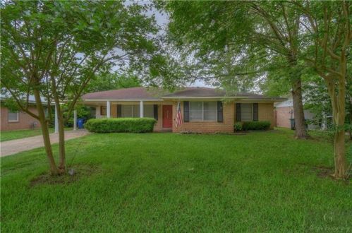 704 Watson Dr, Natchitoches, LA 71457-5610