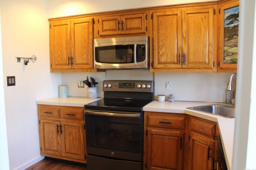 1212 Sylvia Rd, Seaford NY  11783-1537 exterior