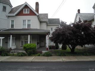 205 Walnut St, Slatington PA  18080-1571 exterior