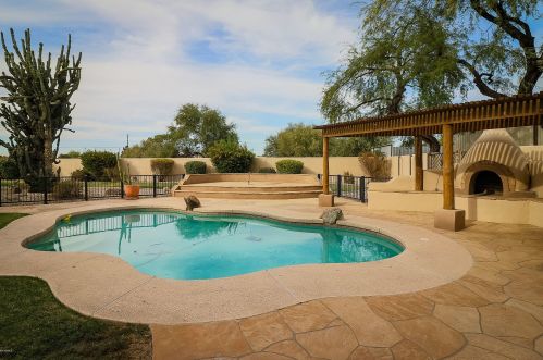 3833 67 Ave, Phoenix AZ 85033 exterior