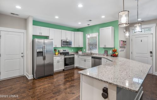 14 Partridge Cir, Beaufort SC  29907-1234 exterior