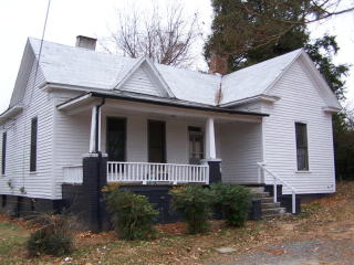 101 Tate St, Morganton, NC 28655-5940