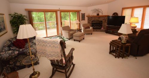 2800 Valley Ave, West Bend, WI 53095-5335