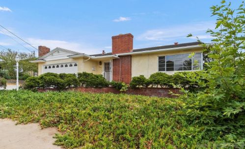 8005 Morocco Dr, La Mesa CA  91942-2164 exterior