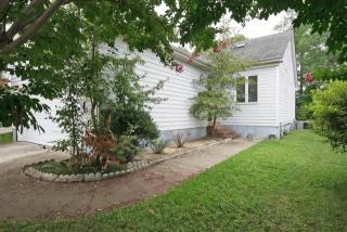 1944 Castle Pines Dr, Raleigh, NC 27604-8465