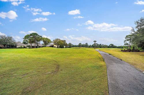 161 Palm Dr, Fort Pierce FL  34986-1796 exterior