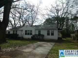 136 Mabelon Dr, Bessemer, AL 35023-2313