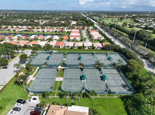 7038 Haviland Cir, Boynton Beach FL  33437-6472 exterior