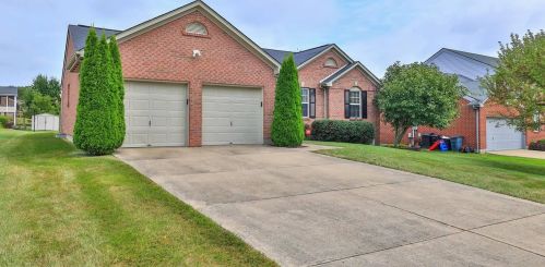 7566 Valley Watch Dr, Florence, KY 41042-8001