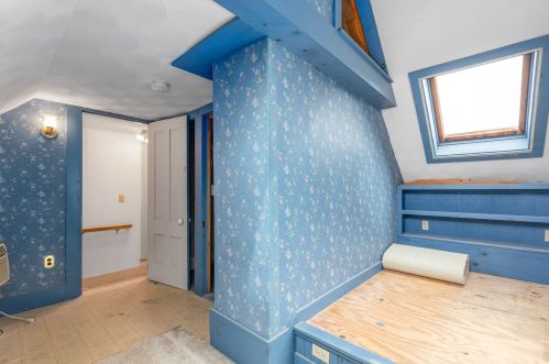 32 Pne St, Dover NH  03820-4202 exterior