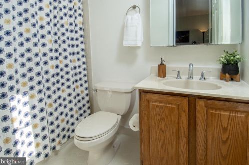 65 Shrewsbury Pl, Princeton NJ  08540-6314 exterior