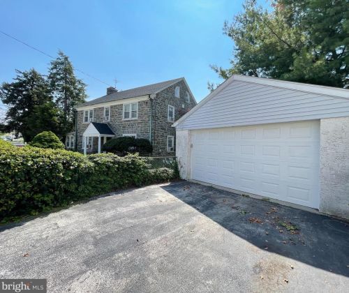 711 Marshall St, Norristown PA 19401-4113 exterior