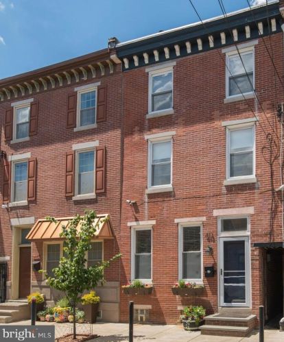 413 Belgrade St, Philadelphia, PA 19125-2622