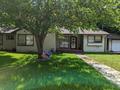 307 Main St, Farmersville TX  75442-0022 exterior