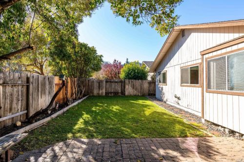 1139 Incline Dr, Ukiah CA  95482-3398 exterior