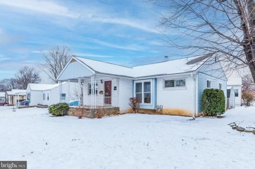 1699 Sherwood Rd, Rudytown, PA 17070-1453