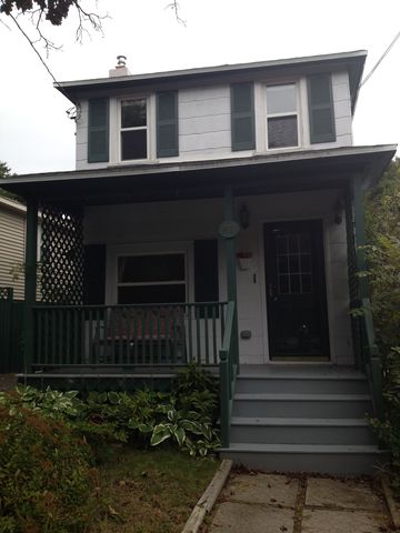 66 Bronson St, Scriba, NY 13126-1059