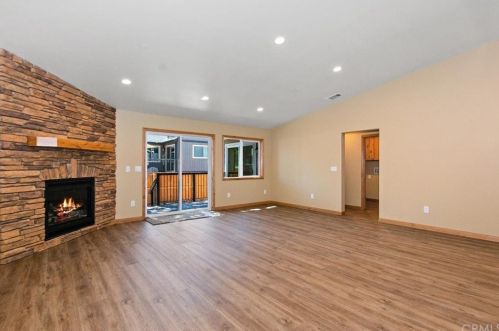 837 E Ln, Big Bear City, CA 92314-9019
